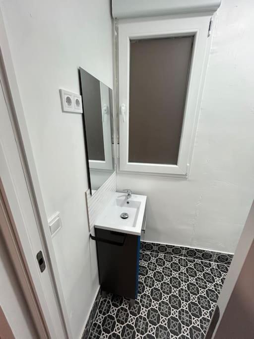 Apartamento Recien Reformado Con 5 Habitaciones Y 3 Banos Madrid Exterior photo